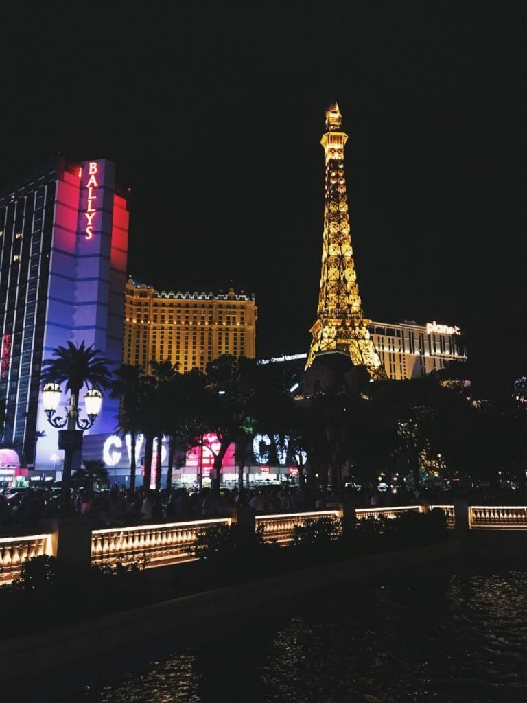 las vegas strip at night
