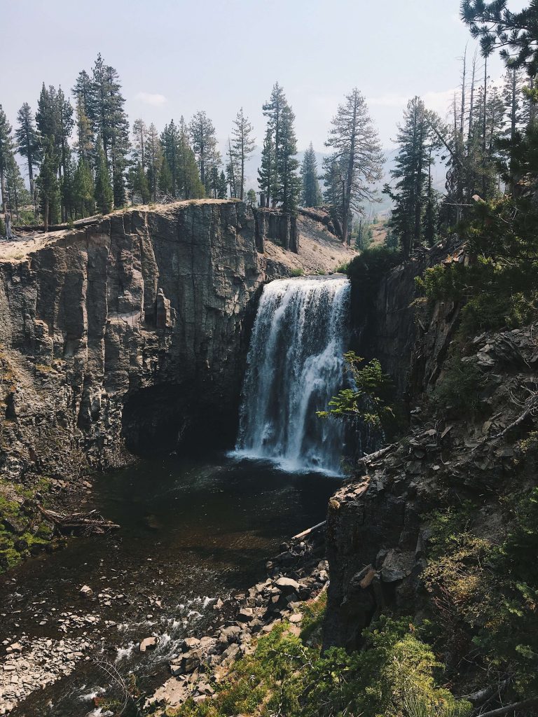 rainbow falls mammoth lakes